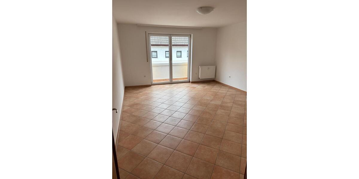 Etagenwohnung Ortenburg - 3 Zimmer, 127 m&sup2;, 1.300&euro; | Angebot:25399562
