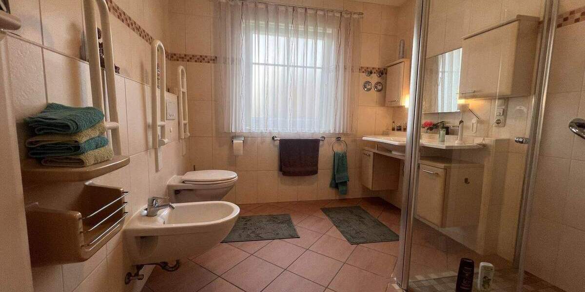 Etagenwohnung Ruhstorf an der Rott Ruhstorf - 4 Zimmer, 190 m&sup2;, 415.000&euro; | Angebot:25698353