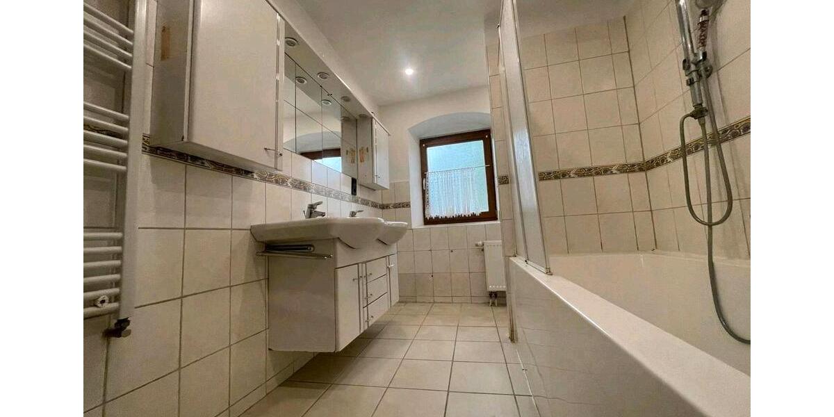 Maisonettenwohnung Aldersbach - 3 Zimmer, 87 m&sup2;, 710&euro; | Angebot:25959683