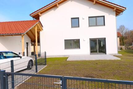 Haus Rotthalmünster - 4 Zimmer, 125 m&sup2;, 1.312&euro; | Angebot:25349652