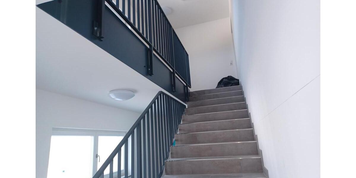 Etagenwohnung Vilshofen an der Donau - 4 Zimmer, 120 m&sup2;, 990&euro; | Angebot:25977251