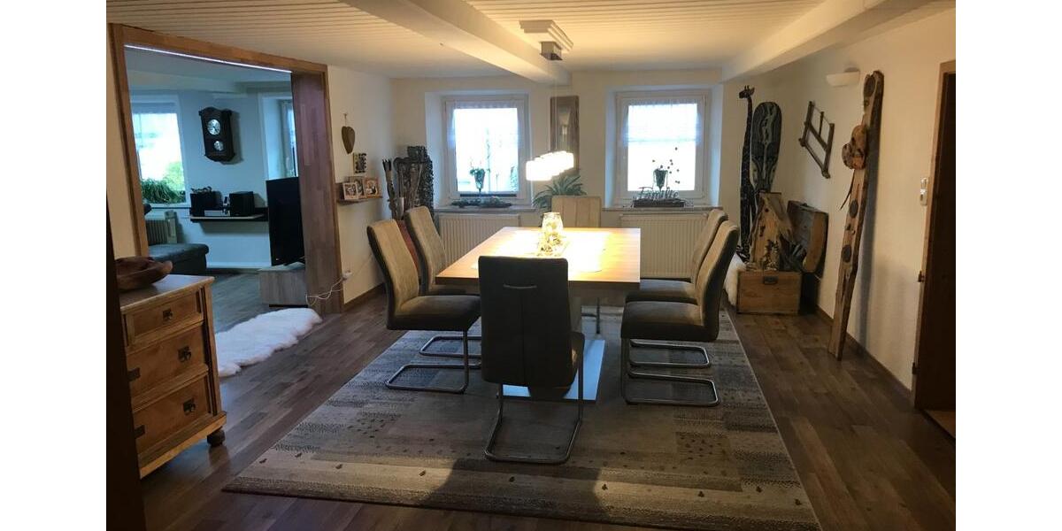 Etagenwohnung Tettenweis - 5 Zimmer, 110 m&sup2;, 700&euro; | Angebot:25329244