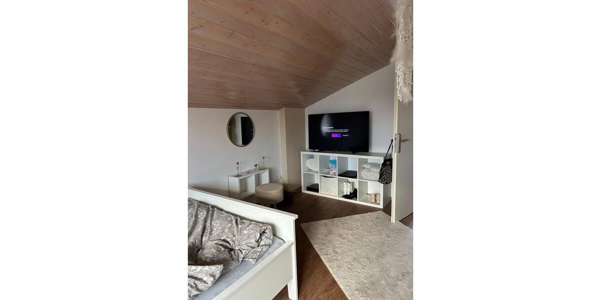 Etagenwohnung Hofkirchen - 4 Zimmer, 130 m&sup2;, 1.050&euro; | Angebot:25819025