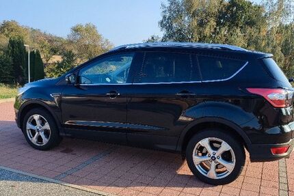 Ford Kuga 92.000 km 12.500 &euro; Untergriesbach 94107