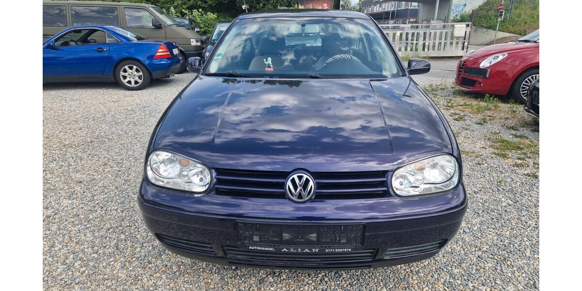 VW Golf 210.972 km 900 &euro; Passau 94036