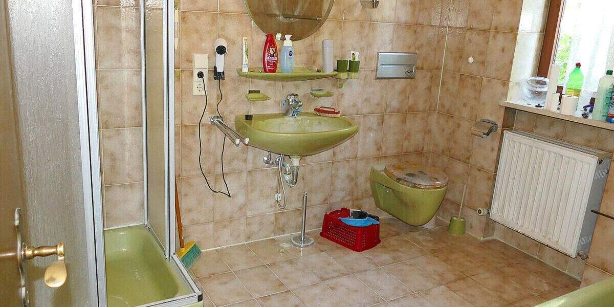 Einfamilienhaus Bad Griesbach im Rottal Griesbach - 7 Zimmer, 169 m&sup2;, 329.000&euro; | Angebot:25661360