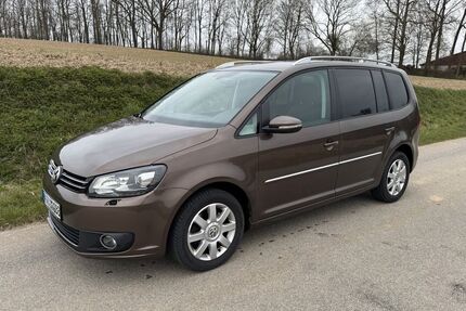 VW Touran 289.500 km 6.890 &euro; Tettenweis 94167