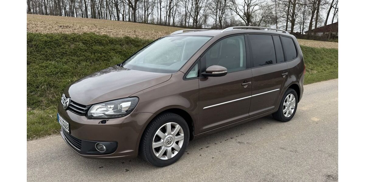 VW Touran 289.500 km 6.890 &euro; Tettenweis 94167