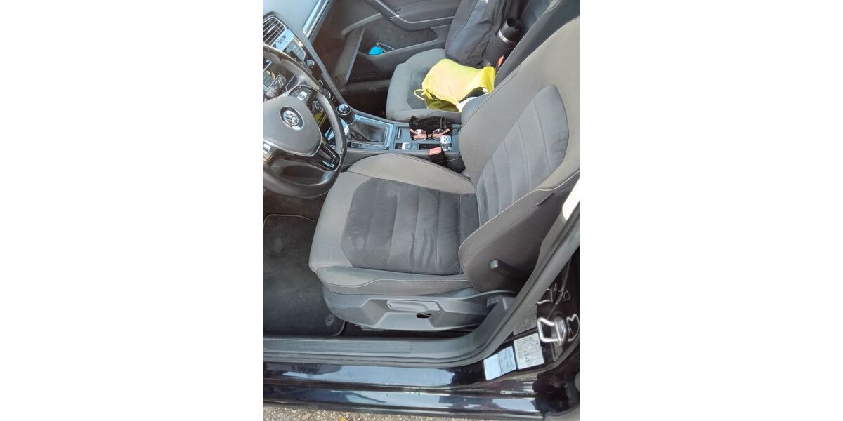 VW Golf 122.000 km 8.500 &euro; Bad Griesbach 94086