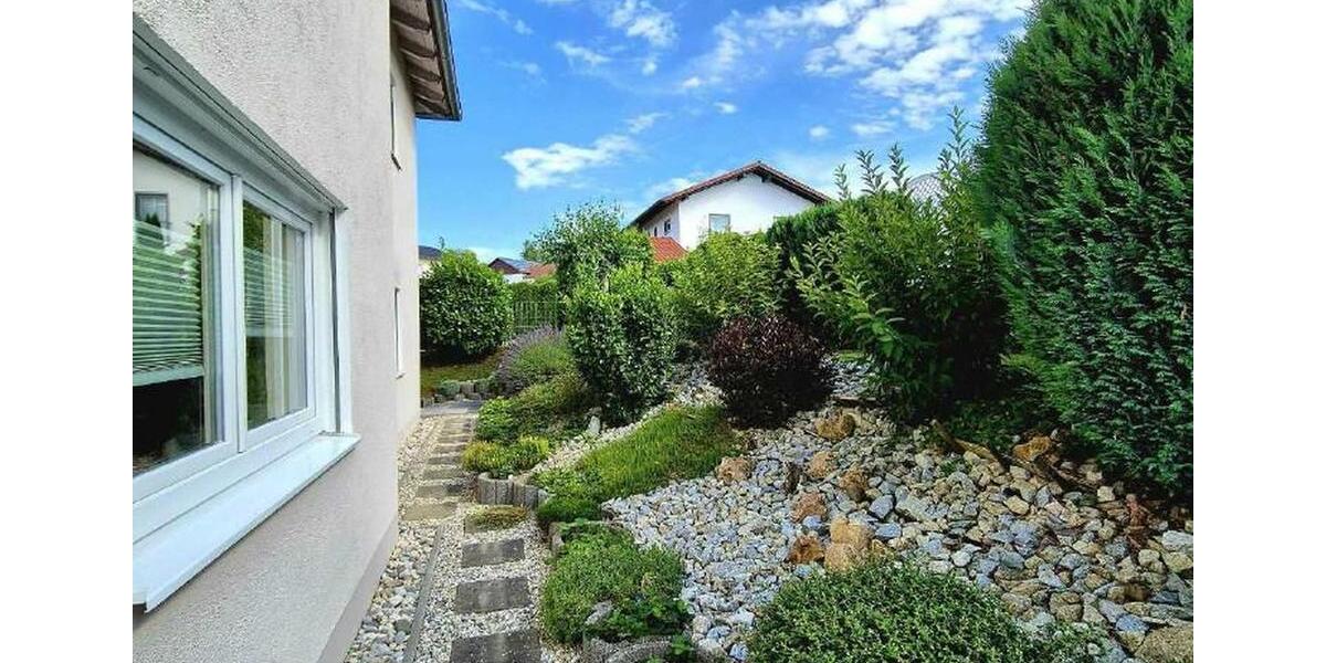 Terrassenwohnung Bad Griesbach im Rottal - 3.5 Zimmer, 90 m&sup2;, 900&euro; | Angebot:25299503