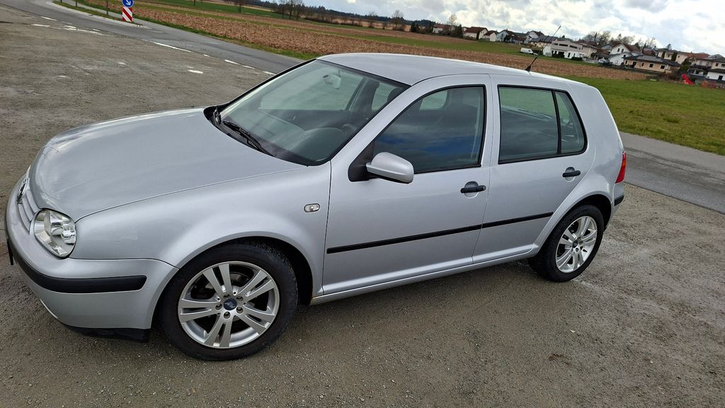 VW Golf 226.500 km 1.750 &euro; aldersbach 94501