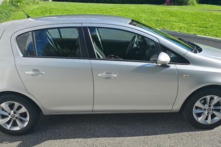 Opel Corsa 99.300 km 4.100 &euro; Salzweg 94121