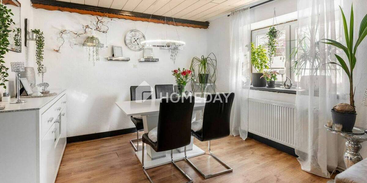Mehrfamilienhaus, Wohnhaus Tittling - 7 Zimmer, 146 m&sup2;, 196.000&euro; | Angebot:25732765