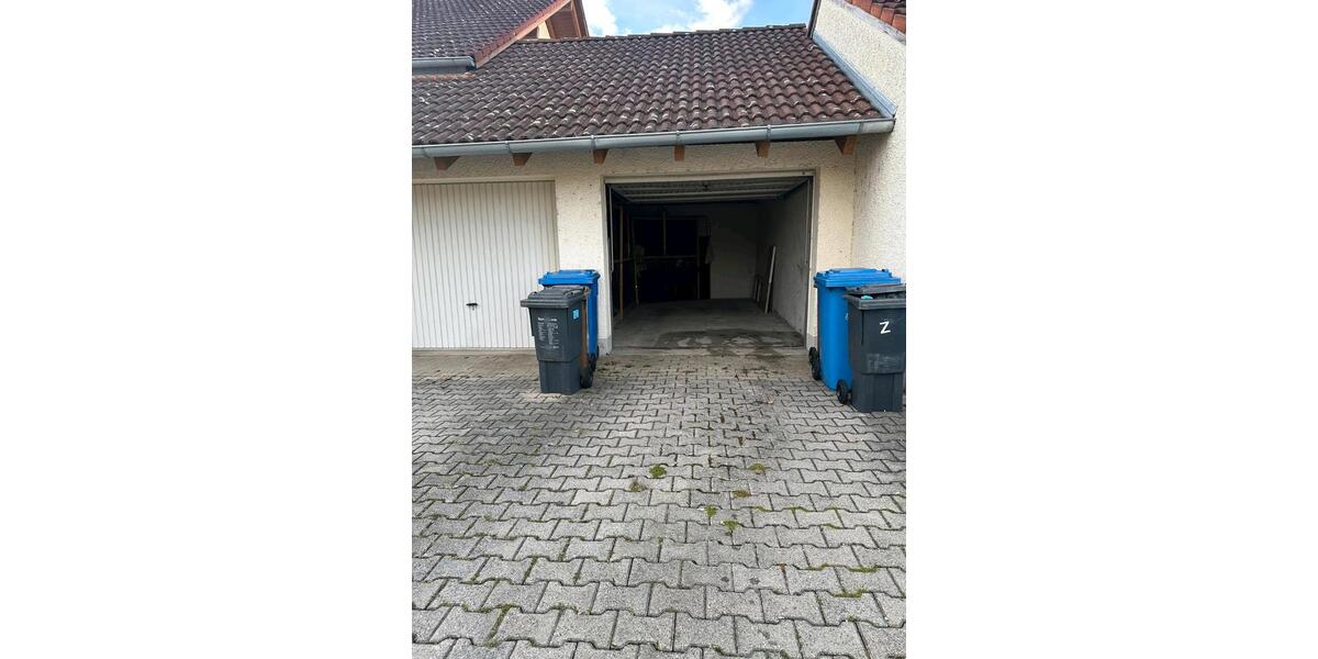 Dachgeschoßwohnung Künzing - 3 Zimmer, 73 m&sup2;, 570&euro; | Angebot:25907806