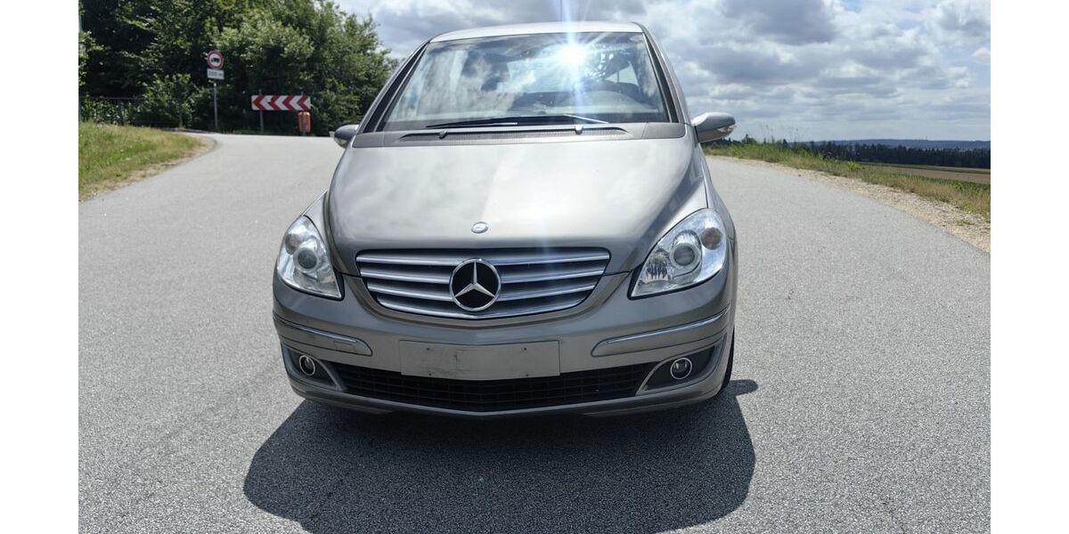 Mercedes-Benz B 180 126.762 km 3.650 &euro; Salzweg 94121