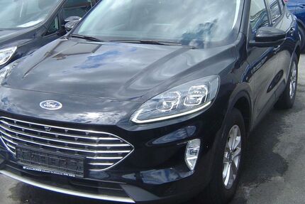 Ford Kuga 62.900 km 23.890 &euro; Außernzell 94532