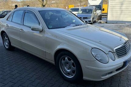 Mercedes-Benz E 200 335.871 km 1.200 &euro; Passau 94036
