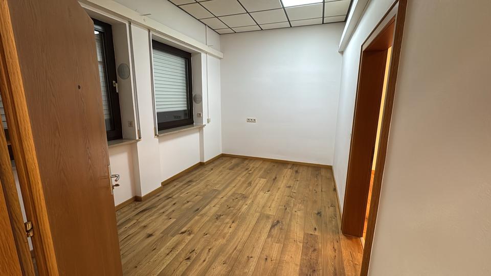 Gewerbeobjekt Kirchham - 600&euro; | Angebot:26037543