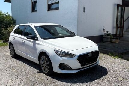 Hyundai i30 108.000 km 9.700 &euro; Neuburg am Inn 94127