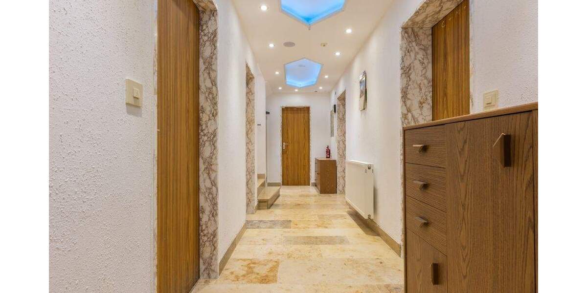 Einfamilienhaus Ortenburg Söldenau - 8 Zimmer, 270 m&sup2;, 430.000&euro; | Angebot:25708699