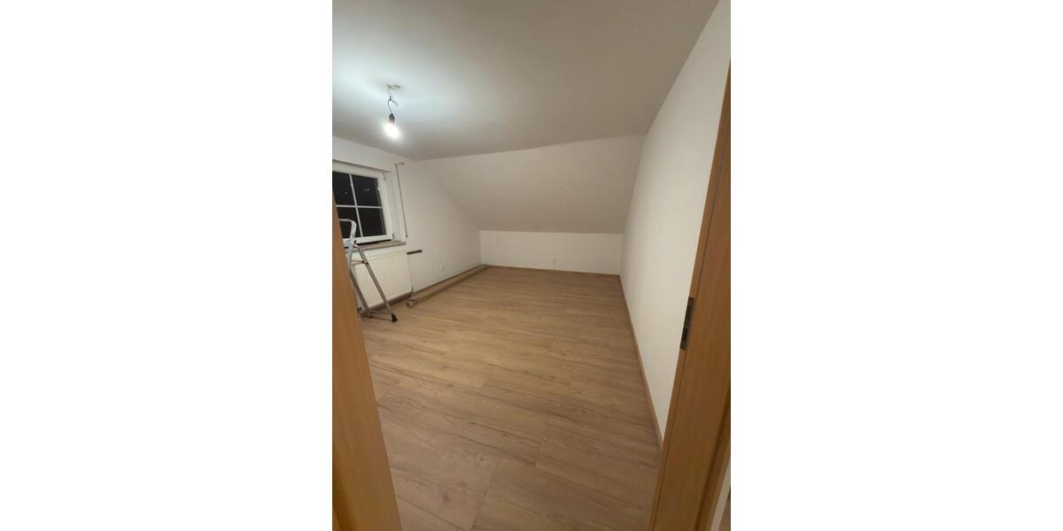 Etagenwohnung Passau Maierhof - 3 Zimmer, 90 m&sup2;, 950&euro; | Angebot:25052978