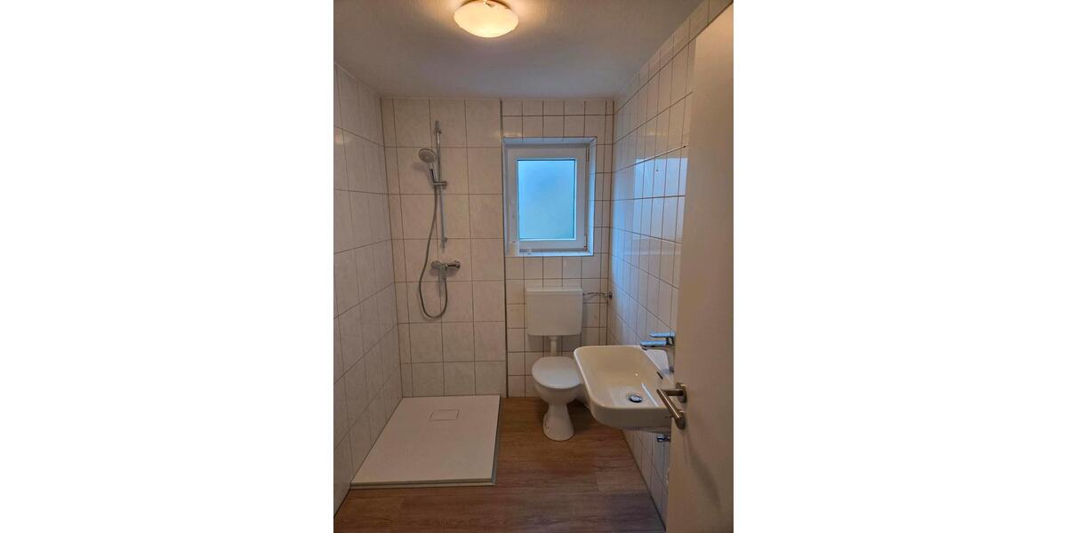 Mehrfamilienhaus, Wohnhaus Hauzenberg - 10 Zimmer, 216 m&sup2;, 379.000&euro; | Angebot:25991621