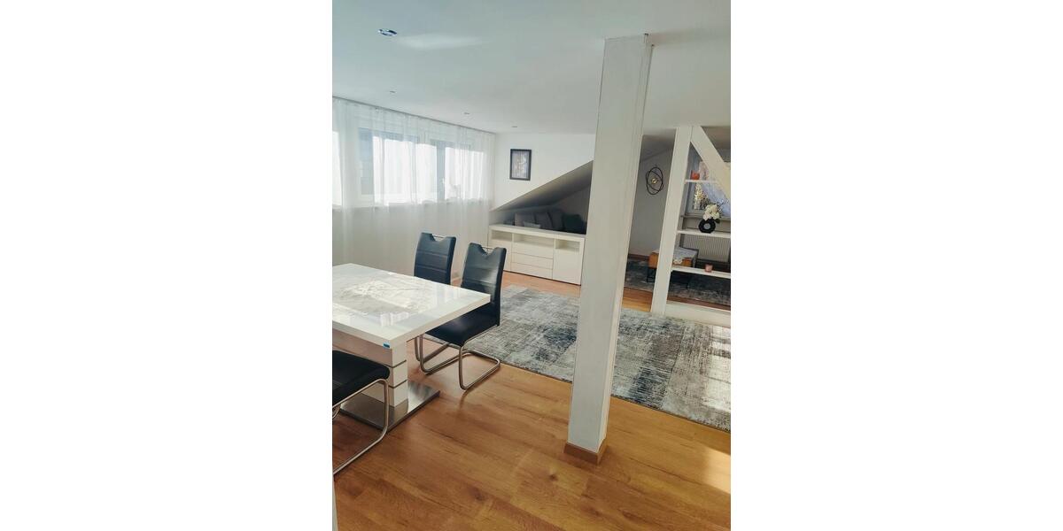 Dachgeschoßwohnung Pocking - 2 Zimmer, 80 m&sup2;, 980&euro; | Angebot:25812660