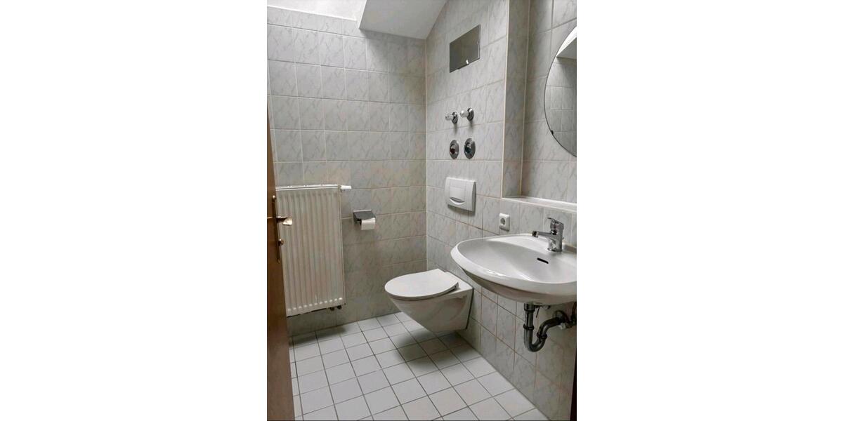 Dachgeschoßwohnung Passau Auerbach - 1 Zimmer, 42 m&sup2;, 445&euro; | Angebot:25752180