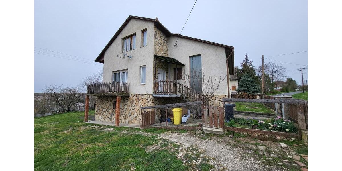 Einfamilienhaus Tettenweis - 6 Zimmer, 173 m&sup2;, 161.000&euro; | Angebot:25960119