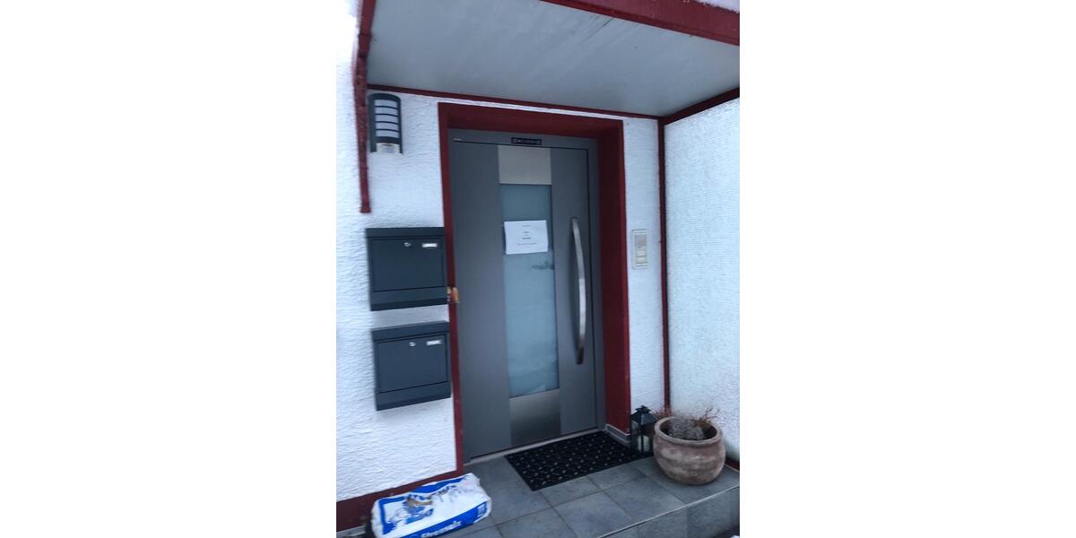 Etagenwohnung Hofkirchen - 4 Zimmer, 130 m&sup2;, 1.050&euro; | Angebot:25968166