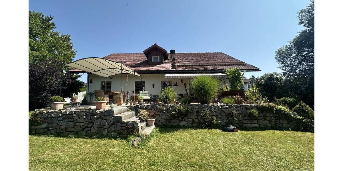 Mehrfamilienhaus, Wohnhaus Jandelsbrunn - 6 Zimmer, 200 m&sup2;, 565.000&euro; | Angebot:25708677