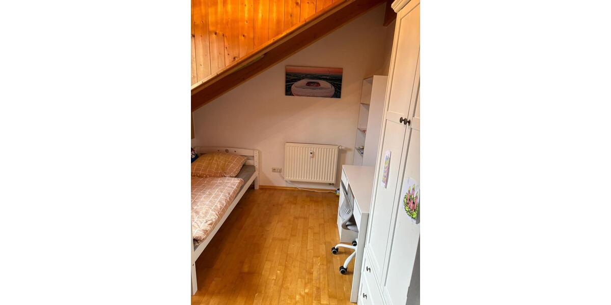 Dachgeschoßwohnung Waldkirchen - 3 Zimmer, 85 m&sup2;, 610&euro; | Angebot:26003219
