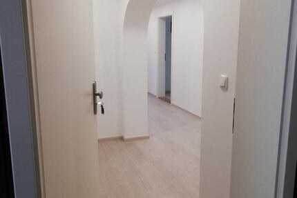 Wohnung Untergriesbach - 3 Zimmer, 84 m&sup2;, 600&euro; | Angebot:26585583
