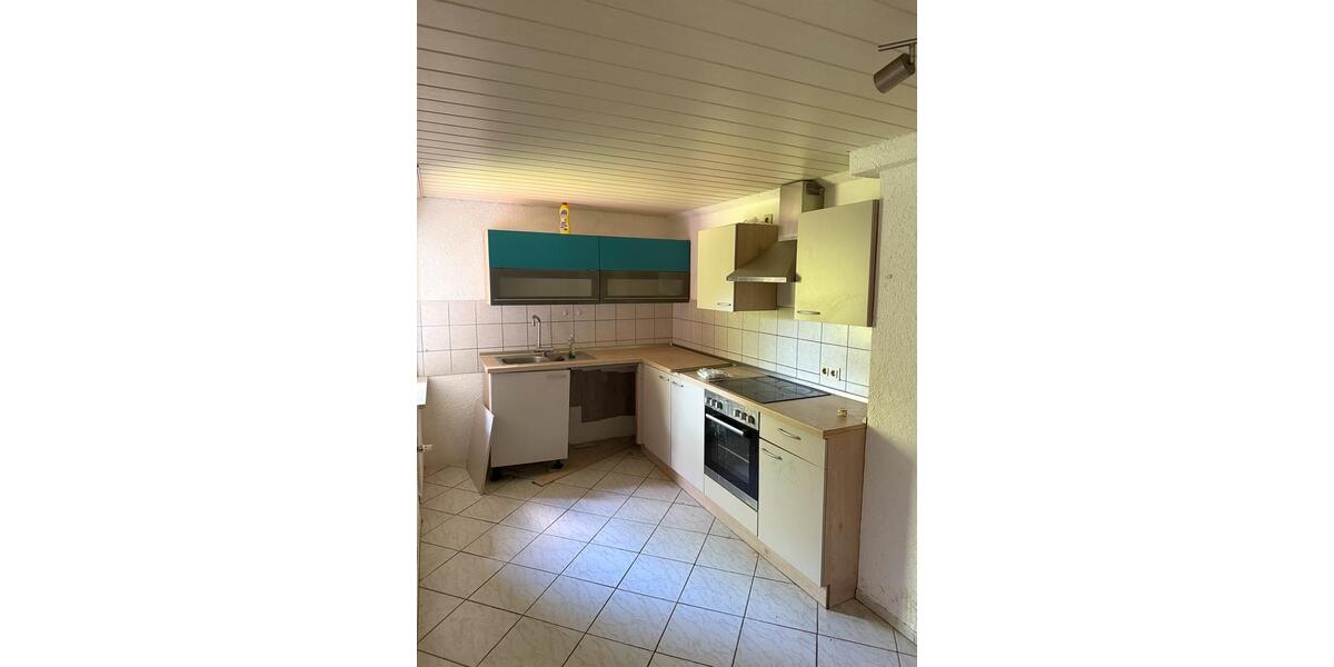 Dachgeschoßwohnung Saldenburg - 3 Zimmer, 90 m&sup2;, 700&euro; | Angebot:24978598