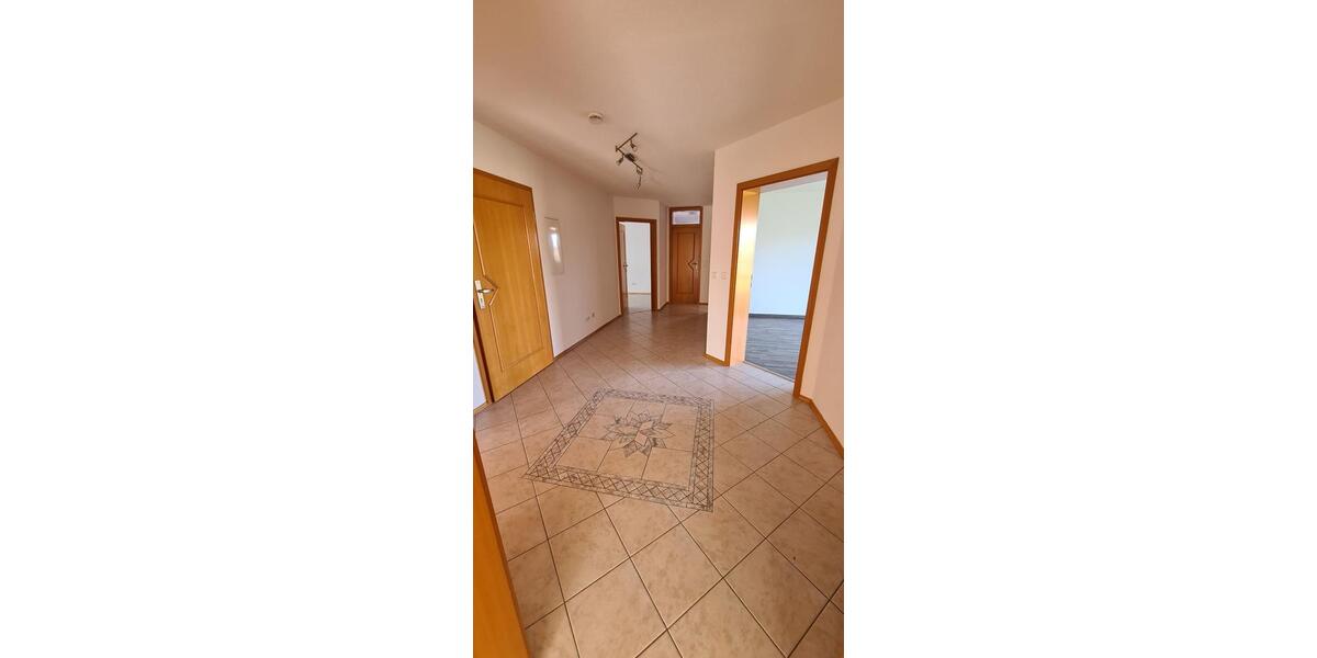 Erdgeschoßwohnung Röhrnbach - 3 Zimmer, 105 m&sup2;, 840&euro; | Angebot:25480101