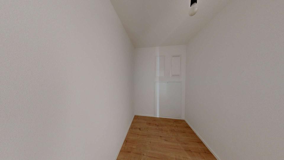 Etagenwohnung Tiefenbach - 2 Zimmer, 82 m&sup2;, 925&euro; | Angebot:23552442