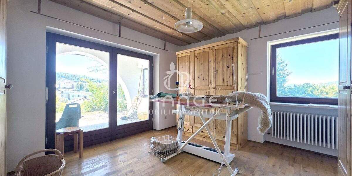 Einfamilienhaus Thurmansbang - 6 Zimmer, 181 m&sup2;, 415.000&euro; | Angebot:25815672