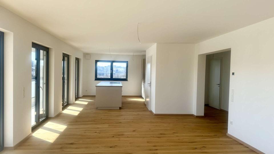 Etagenwohnung Passau Maierhof - 4 Zimmer, 124 m&sup2;, 1.635&euro; | Angebot:26003979