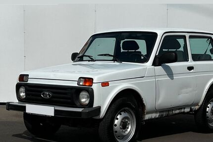 Lada Niva 66.645 km 5.190 &euro; Passau 94036