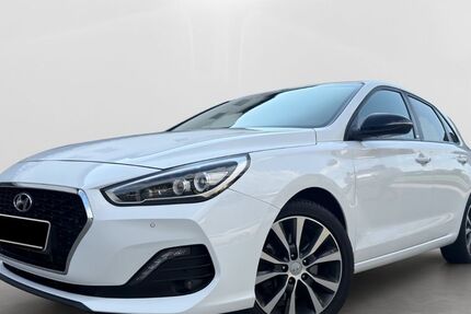 Hyundai i30 121.000 km 11.990 &euro; Ruderting 94161