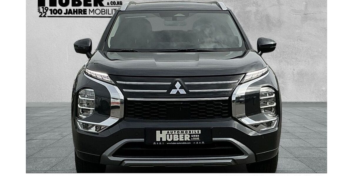 Mitsubishi Outlander 4.900 km 55.790 &euro; Pocking 94060