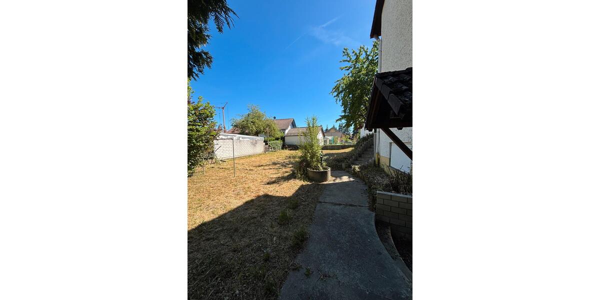 Einfamilienhaus Künzing - 8 Zimmer, 220 m&sup2;, 259.000&euro; | Angebot:26772176