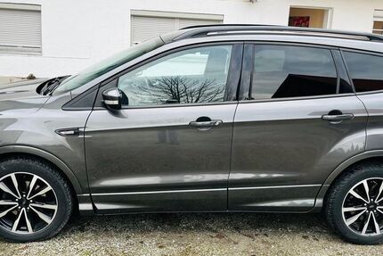 Ford Kuga 102.000 km 13.600 &euro; Ortenburg 94496