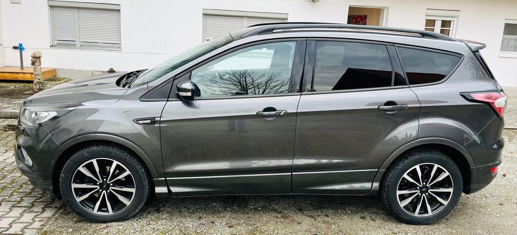Ford Kuga 102.000 km 13.600 &euro; Ortenburg 94496