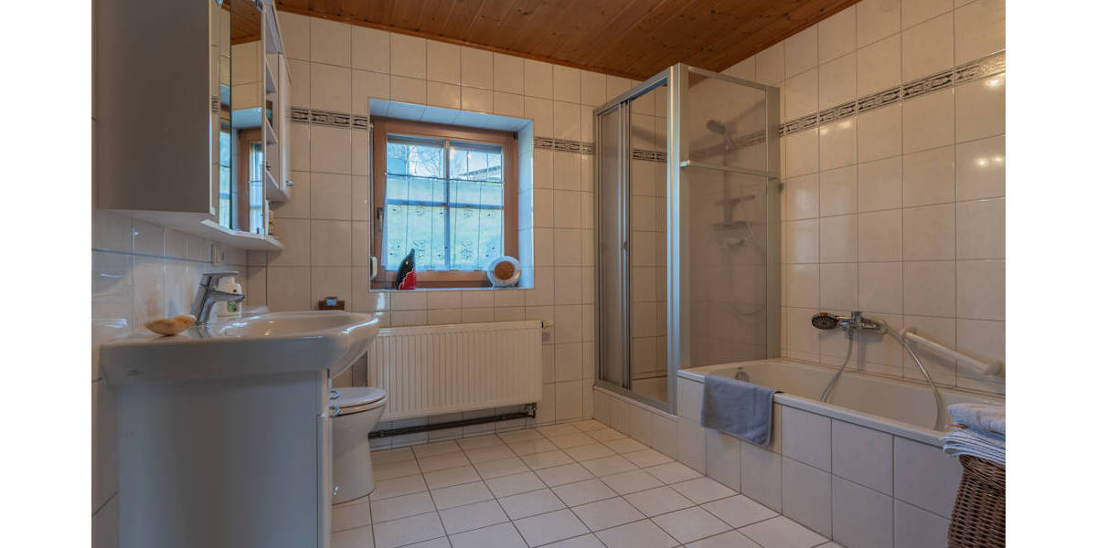 Einfamilienhaus Vilshofen / Alkofen Alkofen - 5 Zimmer, 150 m&sup2;, 355.000&euro; | Angebot:26030013