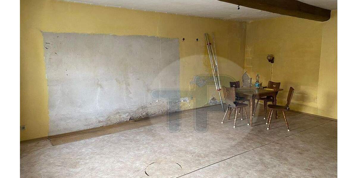 Mehrfamilienhaus, Wohnhaus Vilshofen - 6 Zimmer, 230 m&sup2;, 295.000&euro; | Angebot:25703931