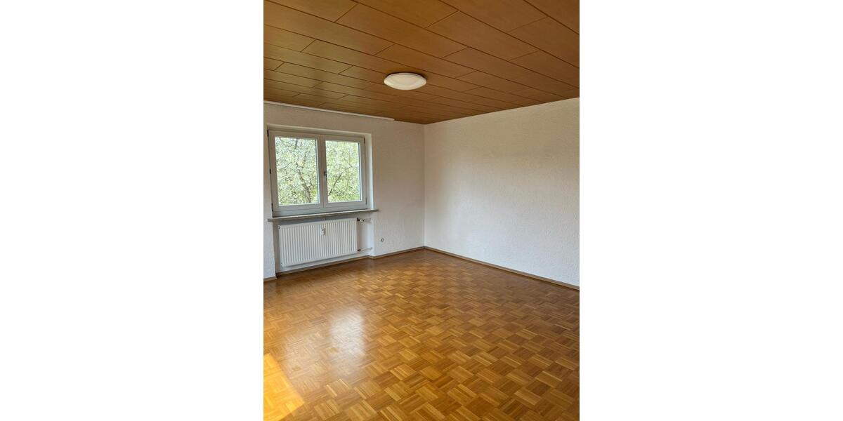 Etagenwohnung Passau Maierhof - 3 Zimmer, 85 m&sup2;, 900&euro; | Angebot:25598912