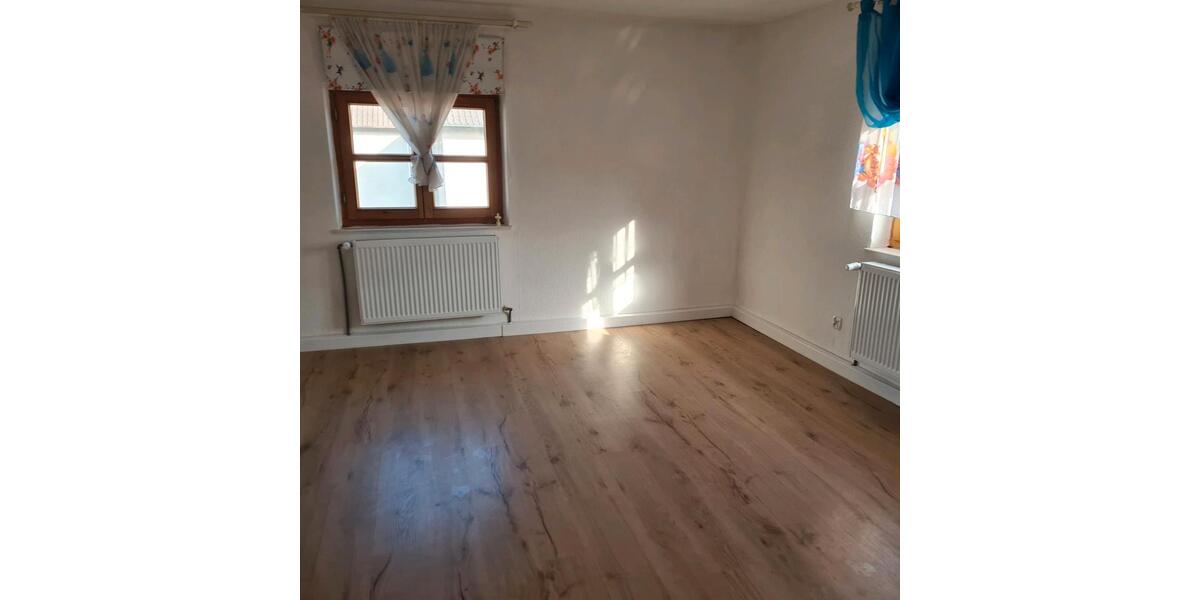 Etagenwohnung Rotthalmünster - 3 Zimmer, 95 m&sup2;, 800&euro; | Angebot:25715370