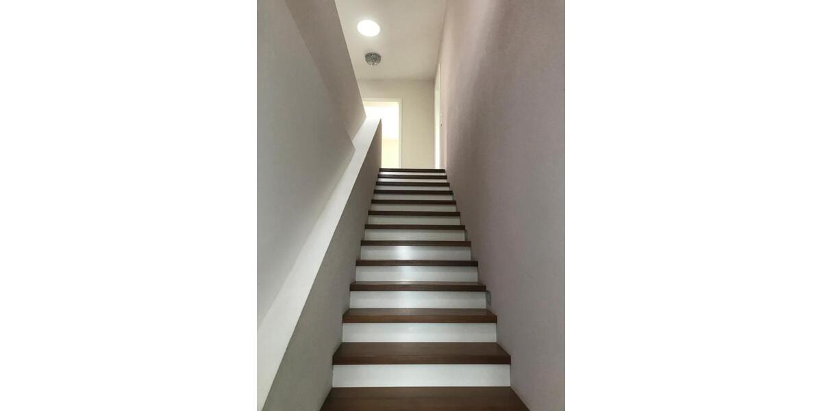 Etagenwohnung Ortenburg - 3 Zimmer, 104 m&sup2;, 850&euro; | Angebot:25941753