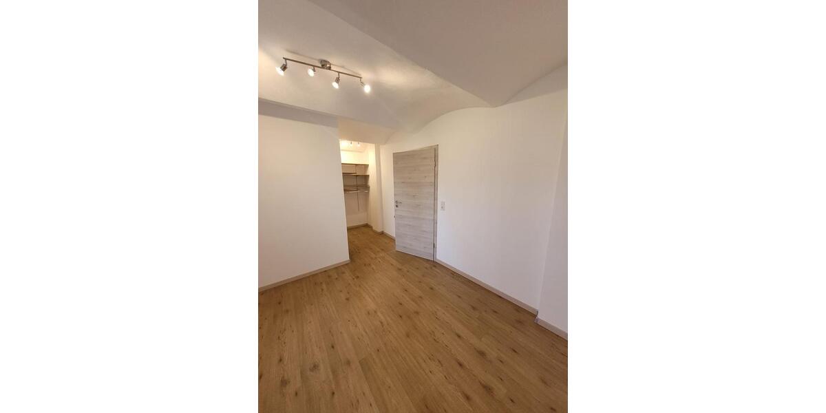 Erdgeschoßwohnung Bayerbach - 2 Zimmer, 80 m&sup2;, 730&euro; | Angebot:25639226
